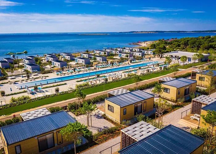 Arena Grand Kazela Camping Homes